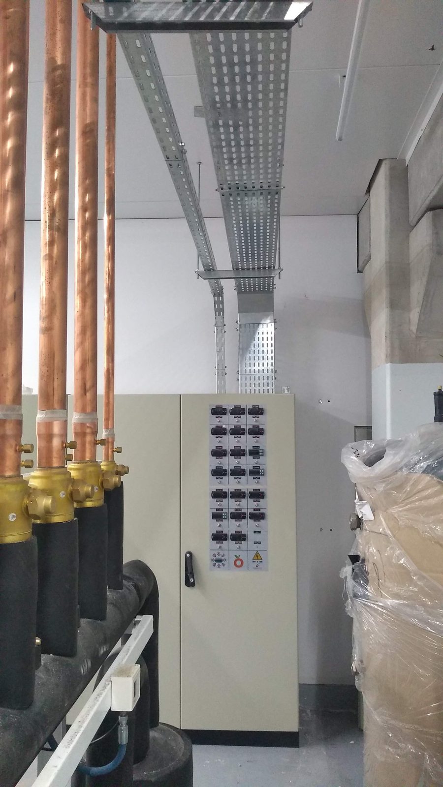 Oba Hortifruti (loja Granja Viana) — trabalho elétrico executado 1